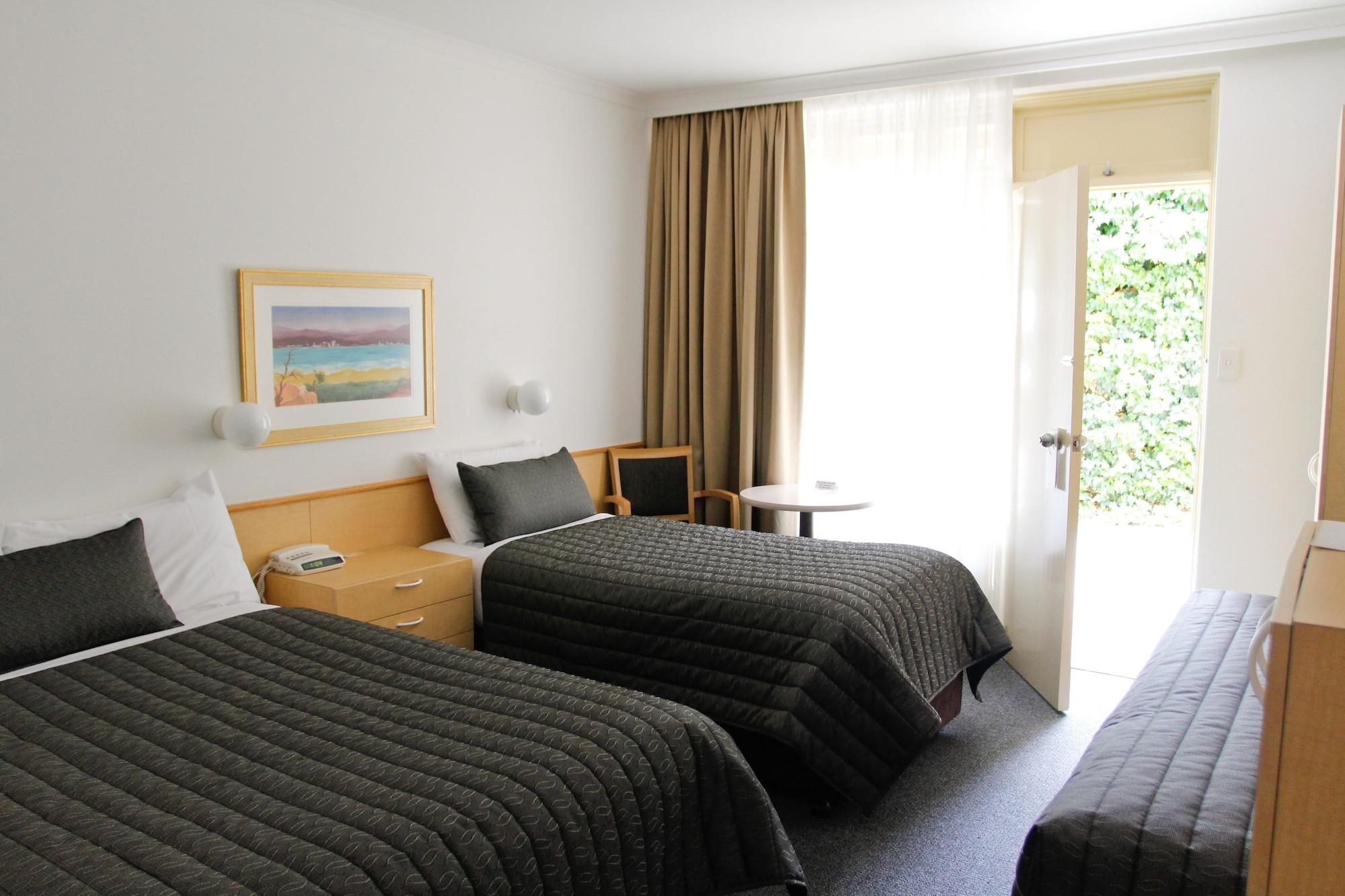 Mid City Motor Inn 퀘안비얀 외부 사진